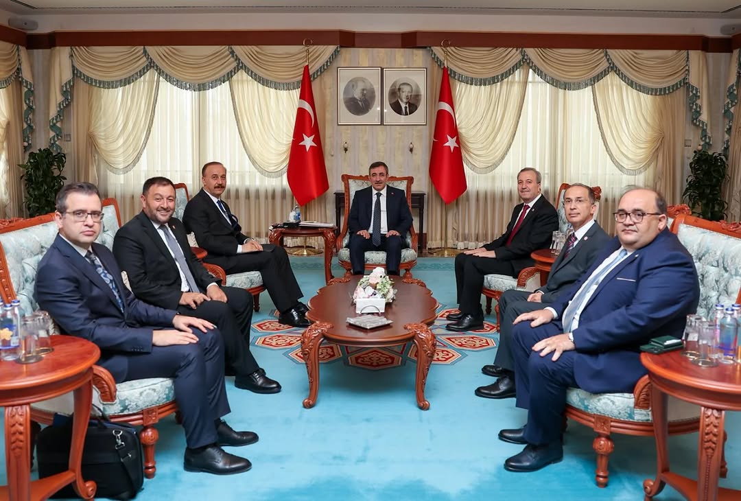 Üniversitemiz Rektörü Prof. Dr. Mehmet Saltan ve Heyeti Cumhurbaşkanı Yardımcısı Cevdet Yılmaz'ı Ziyaret Etti