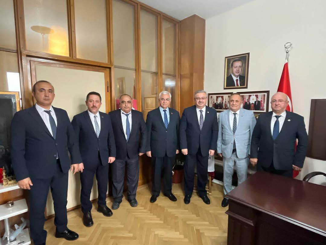 TBMM'de İlçe Başkanları ve Belediye Başkanlarıyla Değerlendirme Toplantısı Gerçekleştirildi