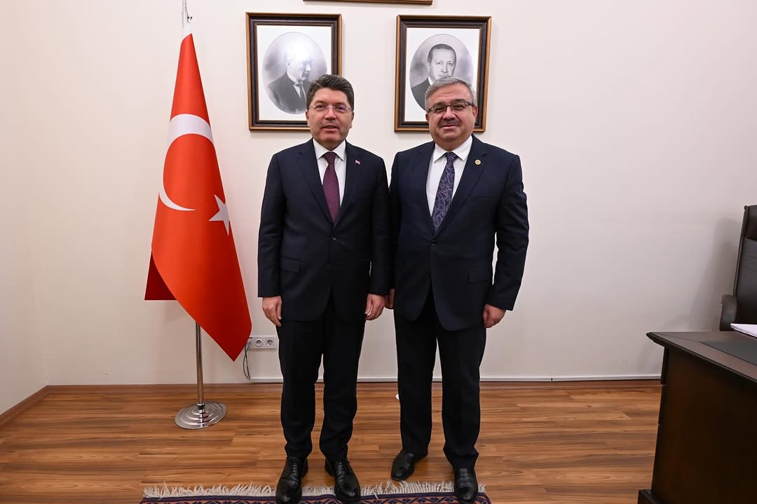 TBMM Başkanlık Divanı Katip Üyesi İbrahim Yurdunuseven'den Adalet Bakanı Yılmaz Tunç'a Ziyaret
