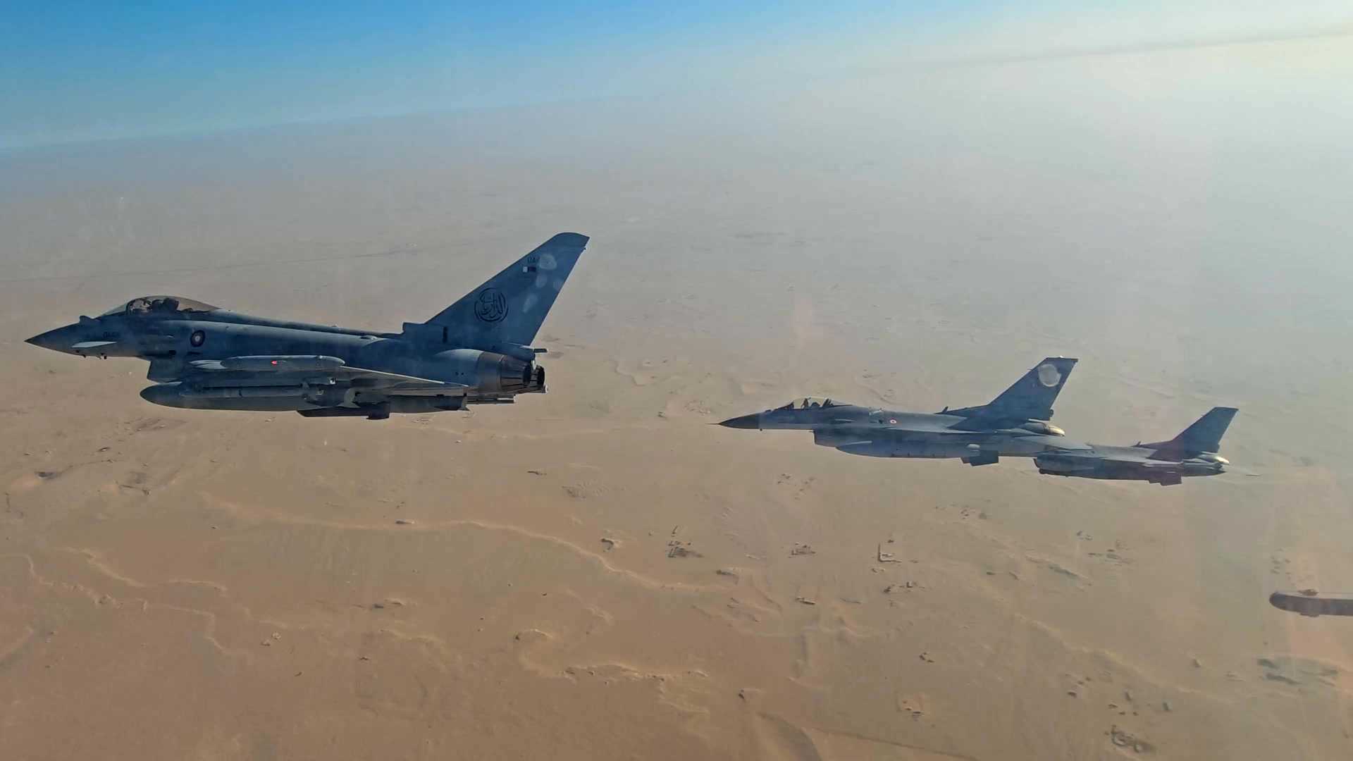 Türk F-16 Uçakları Katar'da Yırtıcı Şahin-6 Tatbikatına Katıldı