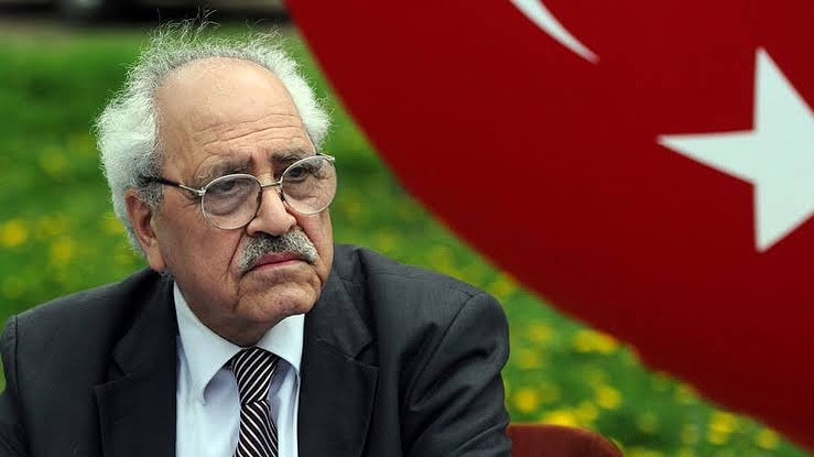 Dirilişin Sesi Sezai Karakoç'u Rahmetle Anıyoruz