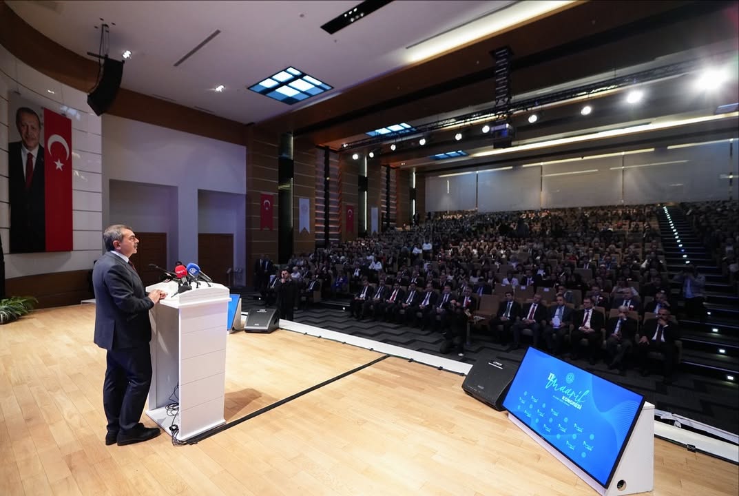Öğretmenler II. Maarif Kongresi'nde Buluştu