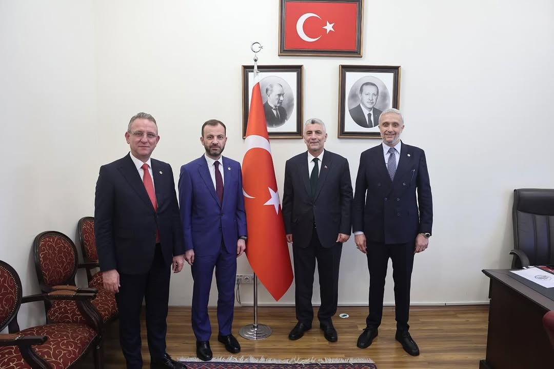 Milletvekillerimiz İsmail Çağlar Bayırcı ve Mehmet Demir Ticaret Bakanı Prof. Dr. Ömer Bolat'ı Ziyaret Etti