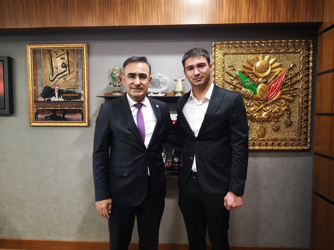 Afyonkarahisarlı Genç Milli Sporcu Recep Hazar Kirez Ziyaretimizden Memnun Ayrıldı