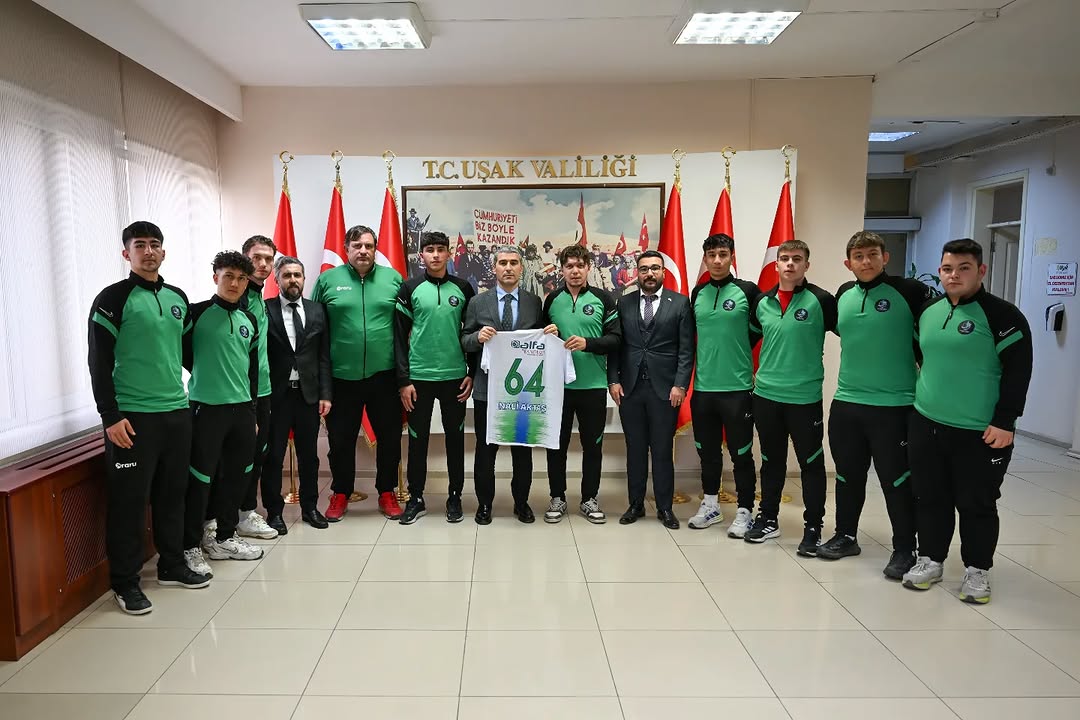 Banaz Gençlik Spor Kulübü'nden Vali'ye Ziyaret