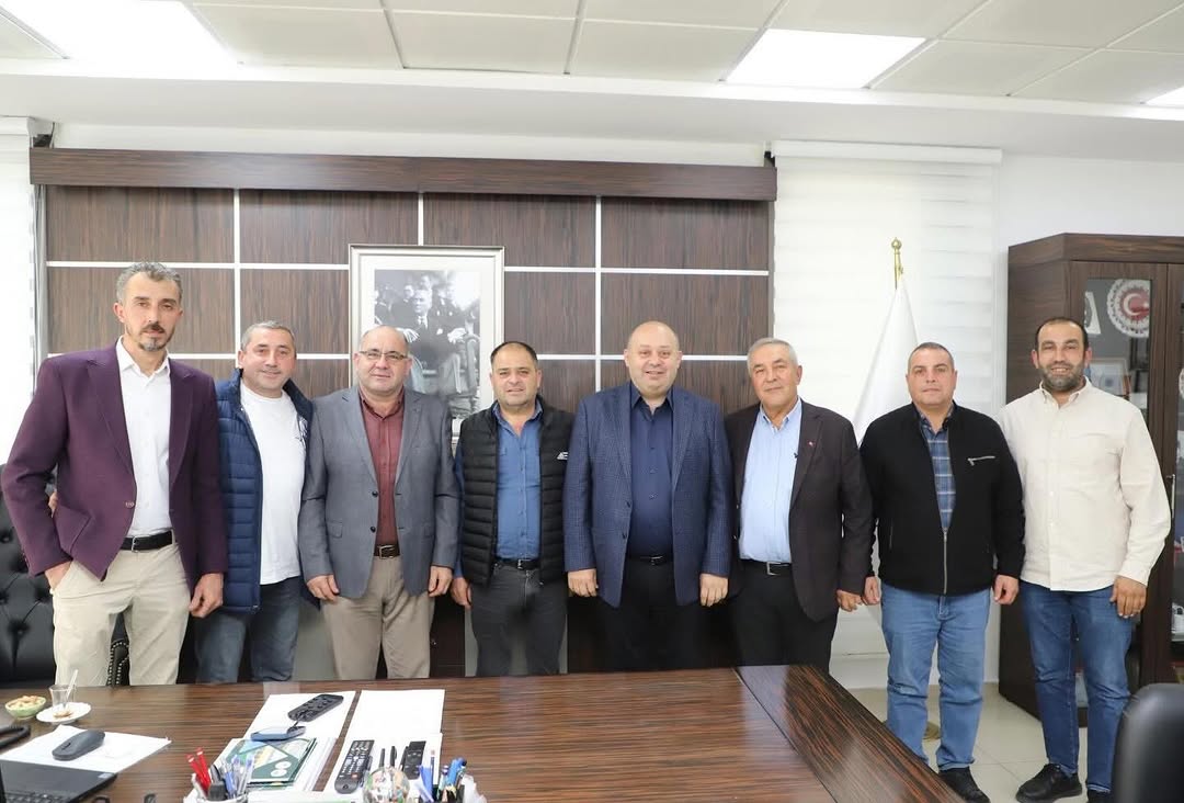 Gönen Madeni İşler Odası Başkan Adayı Sabri Gezer ve Yönetim Kurulu Üyeleri Belediye Başkanı İbrahim Palaz'ı Ziyaret Etti