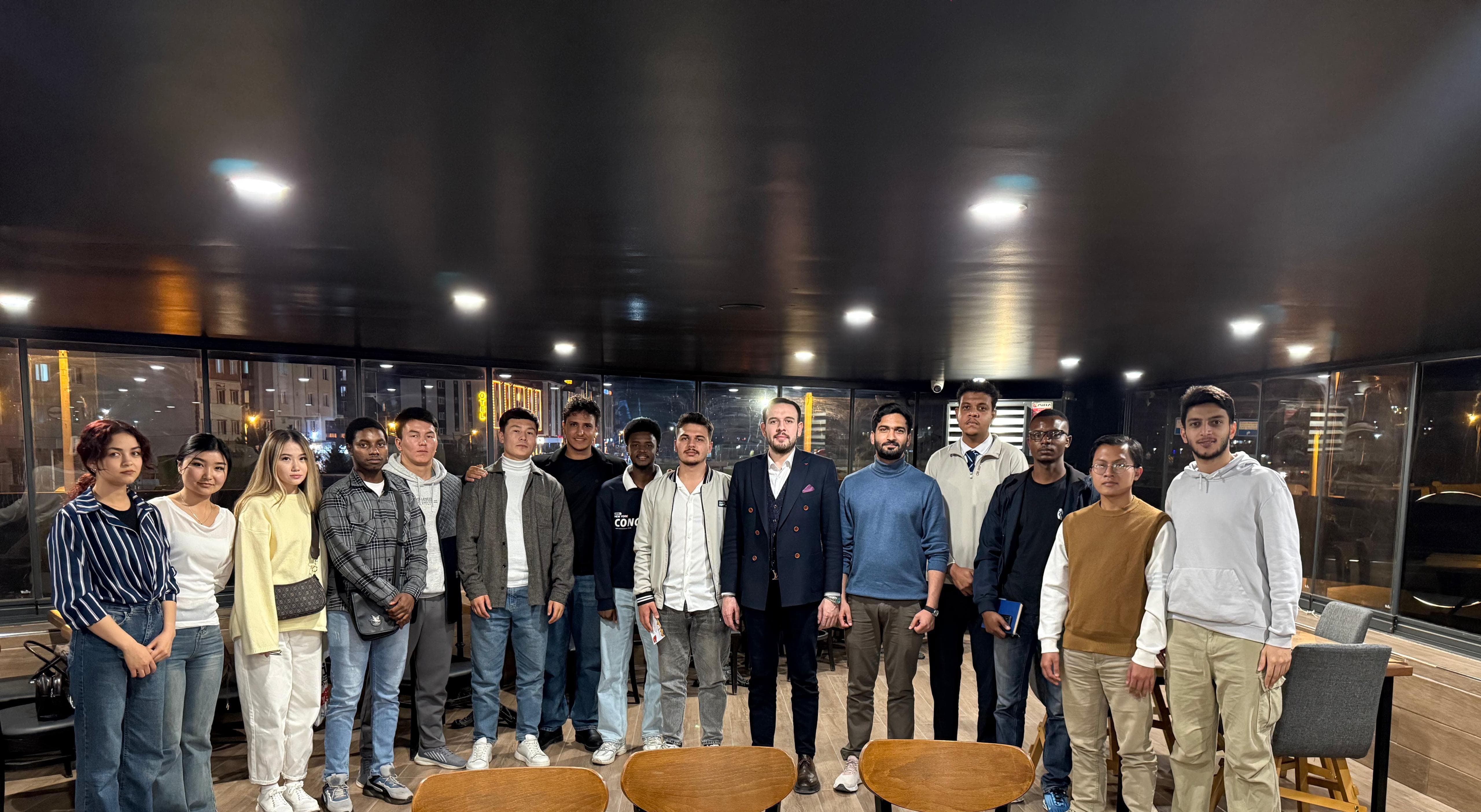 AK Parti Afyonkarahisar İl Gençlik Kolları Başkanı Mehmet Emin İntepe'nin Koordinasyonunda Uluslararası Öğrencilerle Buluşma Etkinliği