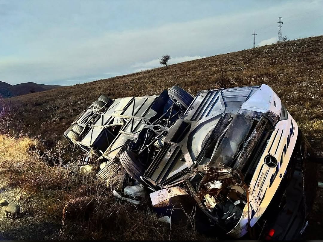 Dinar'daki Otobüs Kazasında Hayatını Kaybedenlere Allah'tan Rahmet, Yaralılara Acil Şifalar Diliyoruz