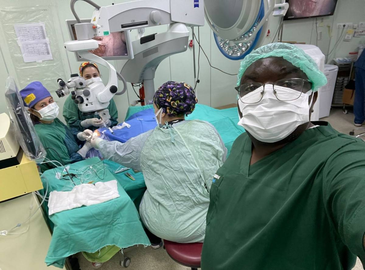 AFSÜ'de Gözlemci Asistan Olan Afrikalı Hekim Dr. Pius, Ülkesine Hizmet Etmek İstiyor