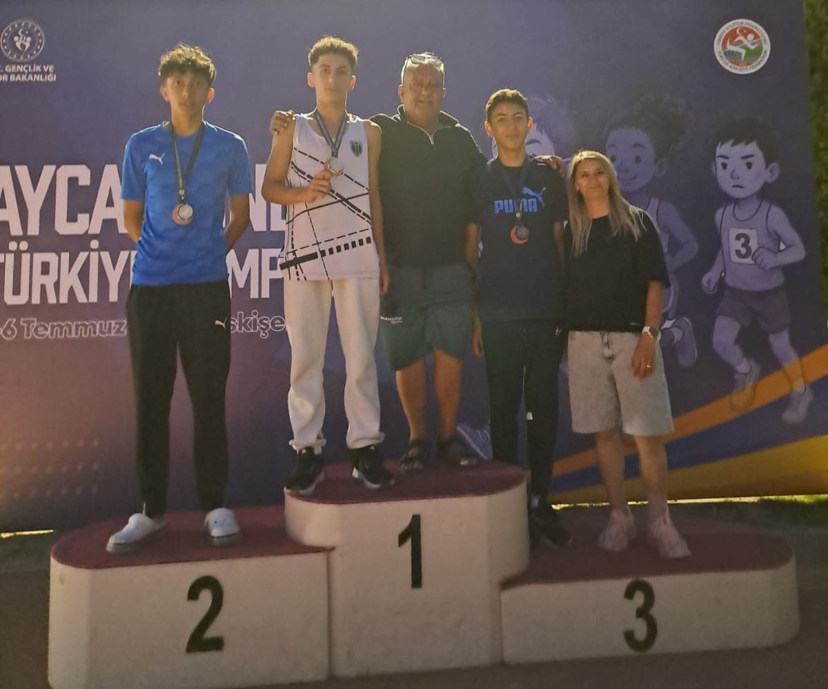 Afyonkarahisarlı Sporculardan Büyük Başarı