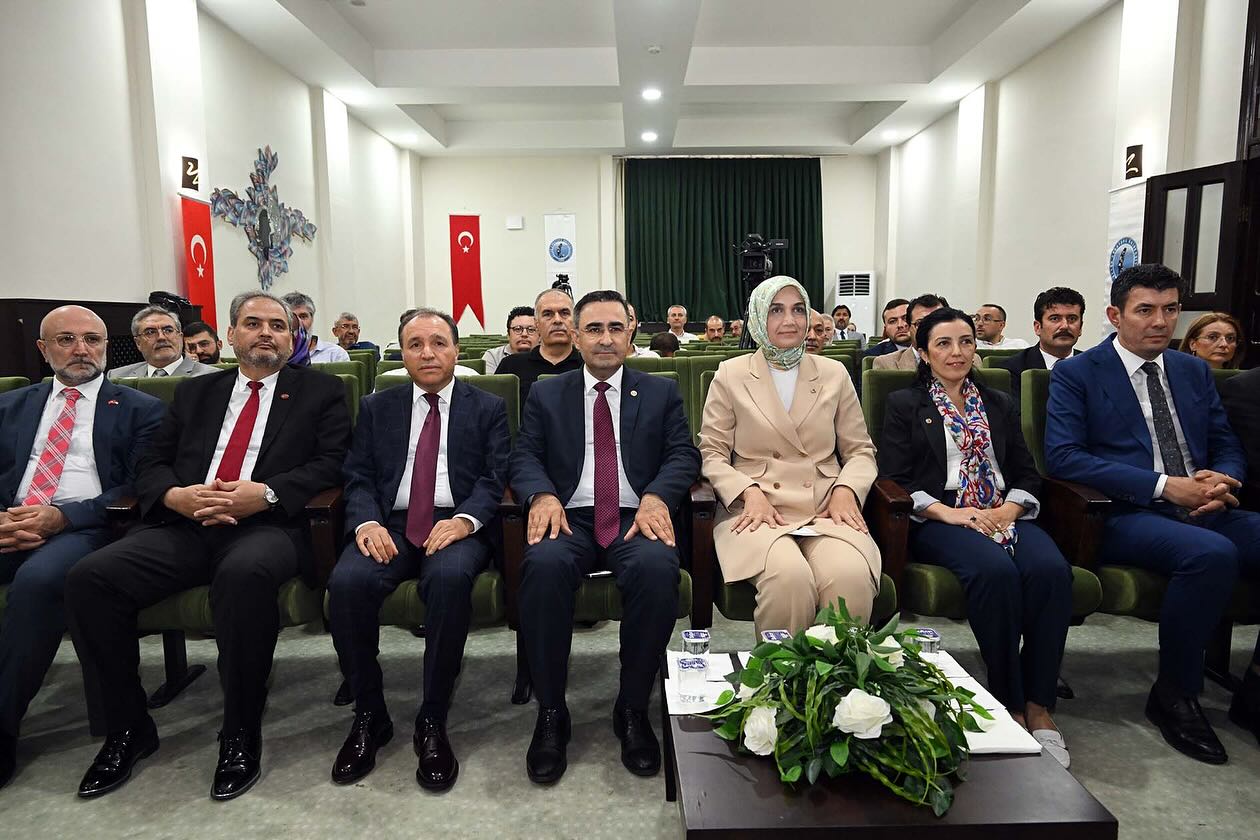 Afyon Kocatepe Üniversitesi'nden 15 Temmuz Değerlendirmesi: Uluslararası Gelişmeler Işığında Darbe Girişimi