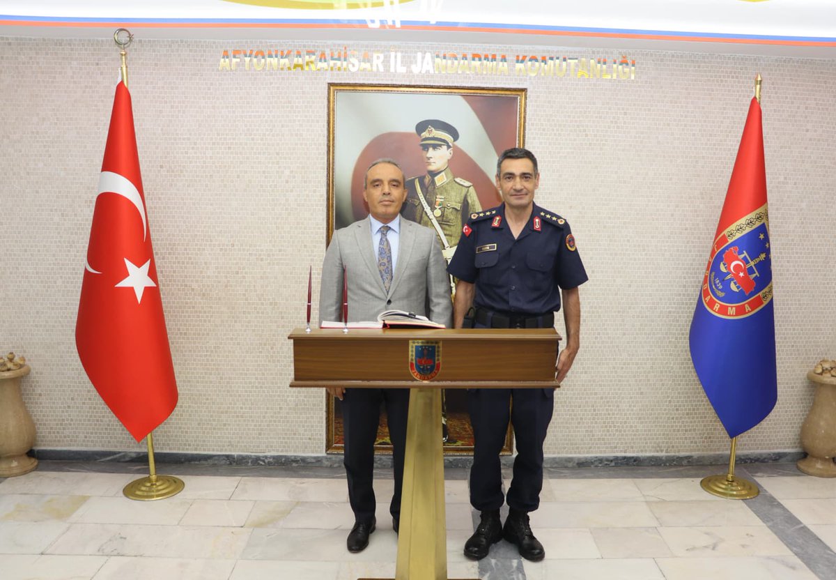 İl Emniyet Müdürü Erol'dan Jandarma Albay Kaya'ya Başarı Dileği