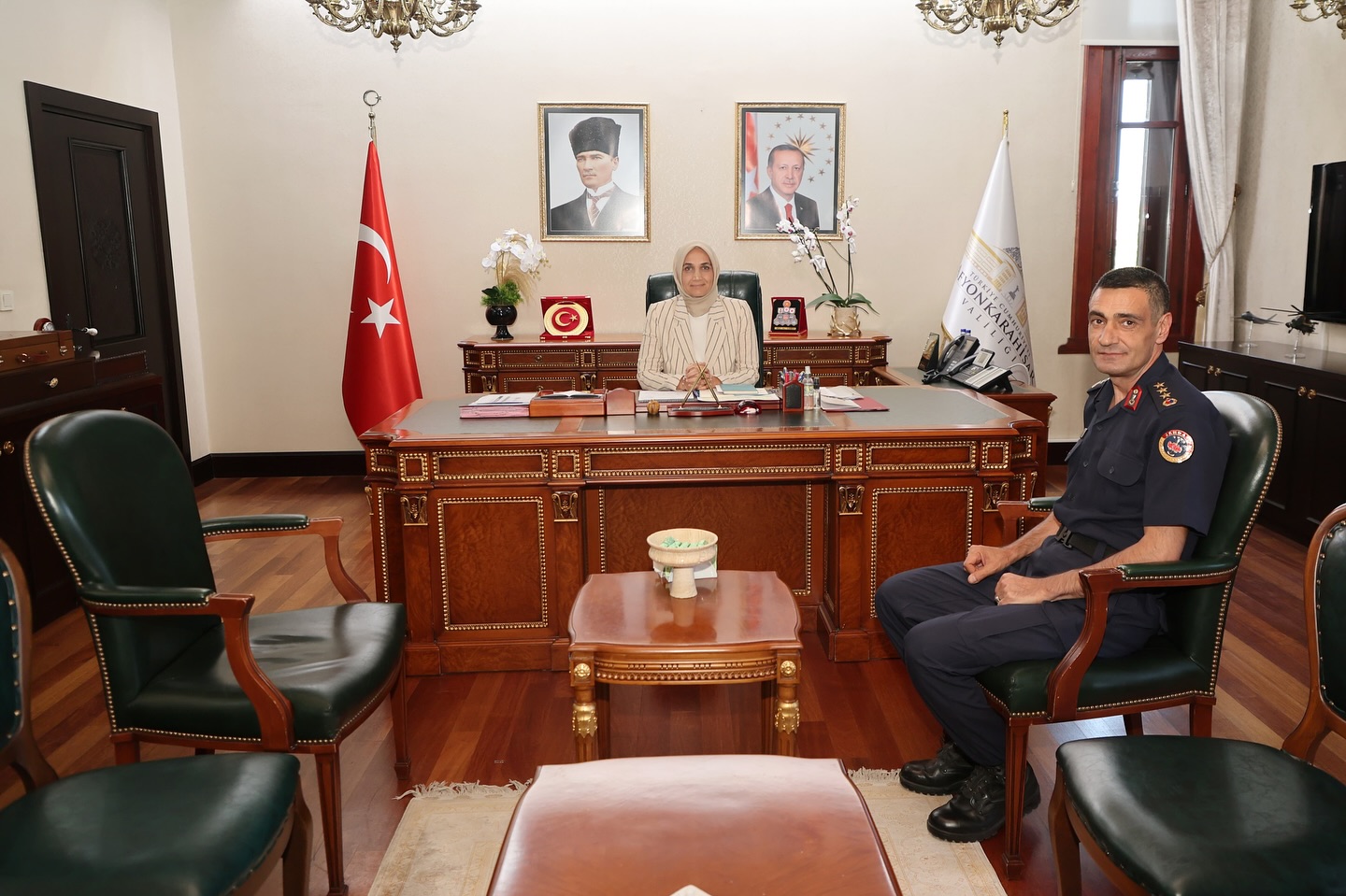 Afyonkarahisar Valisi, Yeni Jandarma Komutanı'nı Kabul Etti