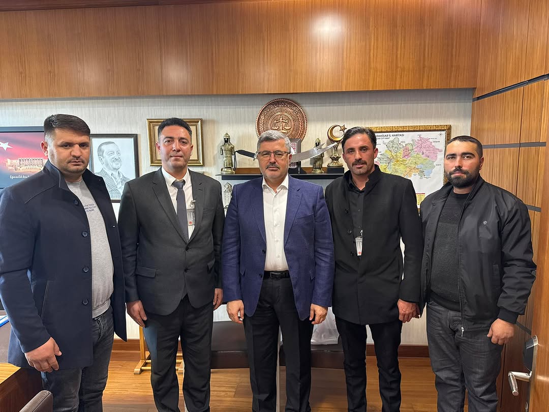 Dinar Pınarlı Köyü Muhtarı ve Azaları Gazi Meclis'te Misafir Edildi