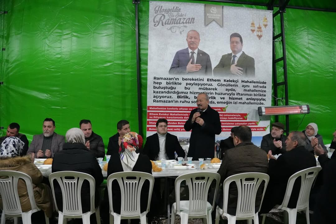 Bolvadin Belediye Başkanı Derviş Aynacı'nın Düzenlediği İftar Programı