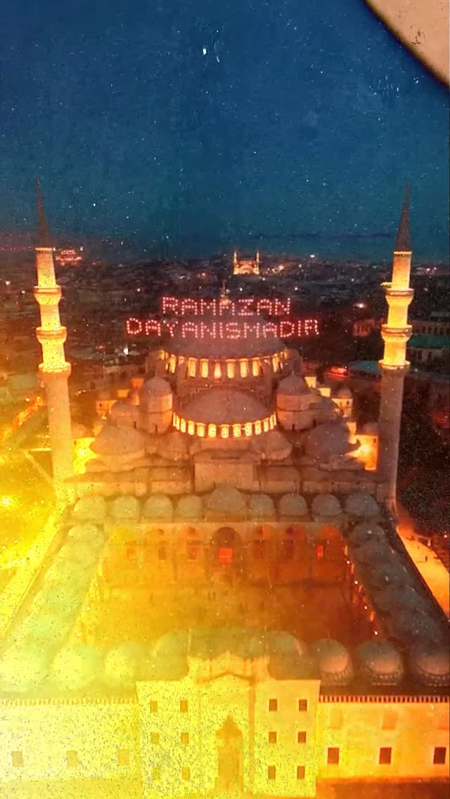 Afyonkarahisar Milletvekili'nden Anlamlı Paylaşım: MilletimizleBayramımızBir