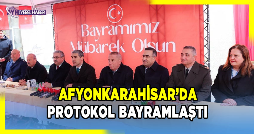Afyonkarahisar Valisi Dr. Naci Aktaş'ın Katıldığı Programda Protokol Üyeleri Bayramlaştı