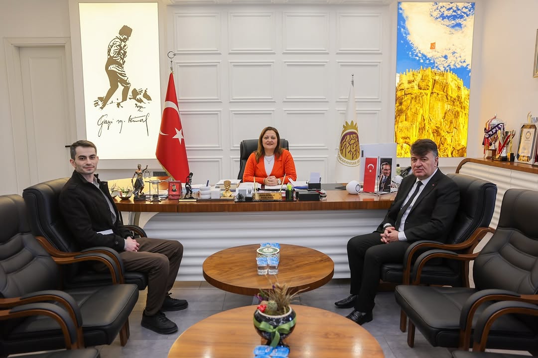 AfyonKarahisar Belediye Başkanı Şoförler ve Otomobilciler Esnaf Odası Başkanı İbrahim Karataş ile Görüş Alışverişinde Bulundu