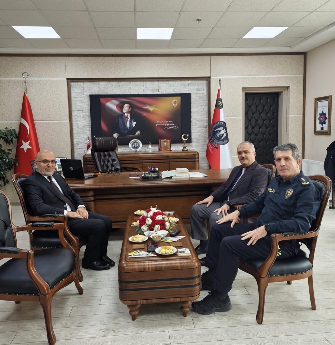 Afyonkarahisar İl Müdürü ve İl Müftüsü, Polis Meslek Eğitim Merkezi'ni Ziyaret Etti