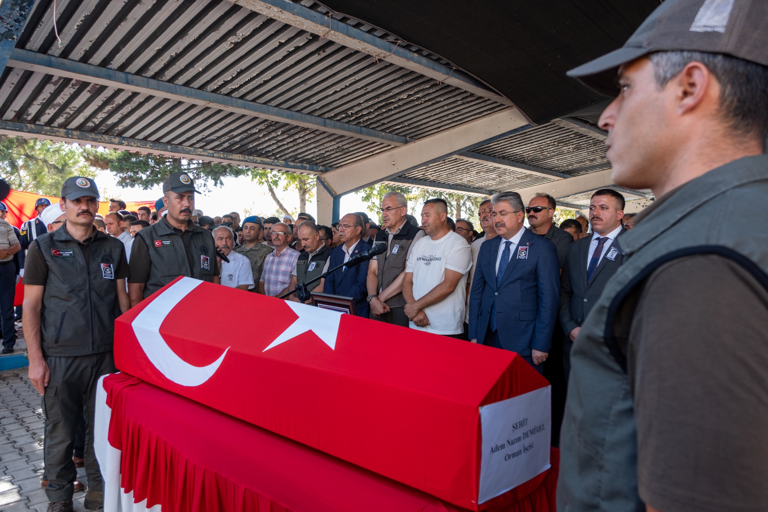 Orman Yangınında Şehit Olan Adem Nazım Demirel Son Yolculuğuna Uğurlandı