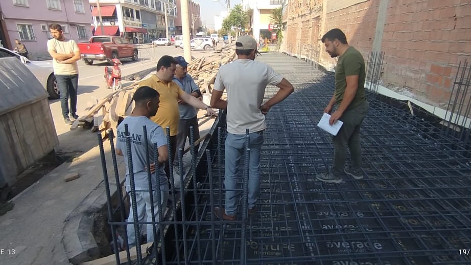 Bolvadin'de Sanatkarlar Çarşısı Temeli Atıldı