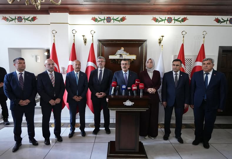 Afyonkarahisar'da Eğitim Değerlendirme Toplantısı Gerçekleştirildi