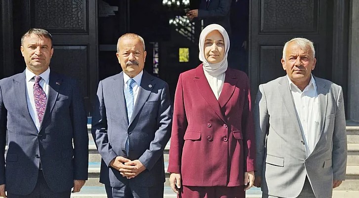 Taşoluk'ta Kil Madeni Tartışmaları: Başkan Özen'den Açıklamalar