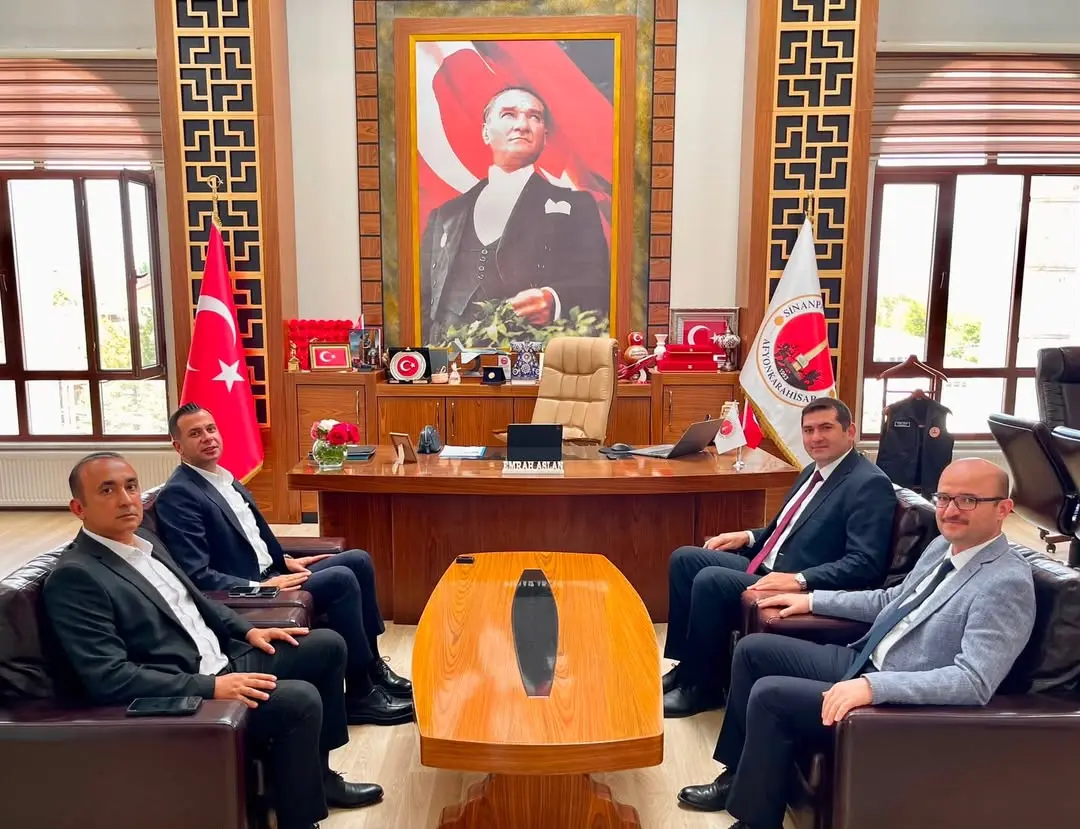 Afyonkarahisar SGK İl Müdürlüğü'nden Sinanpaşa Kaymakamı Ziyareti