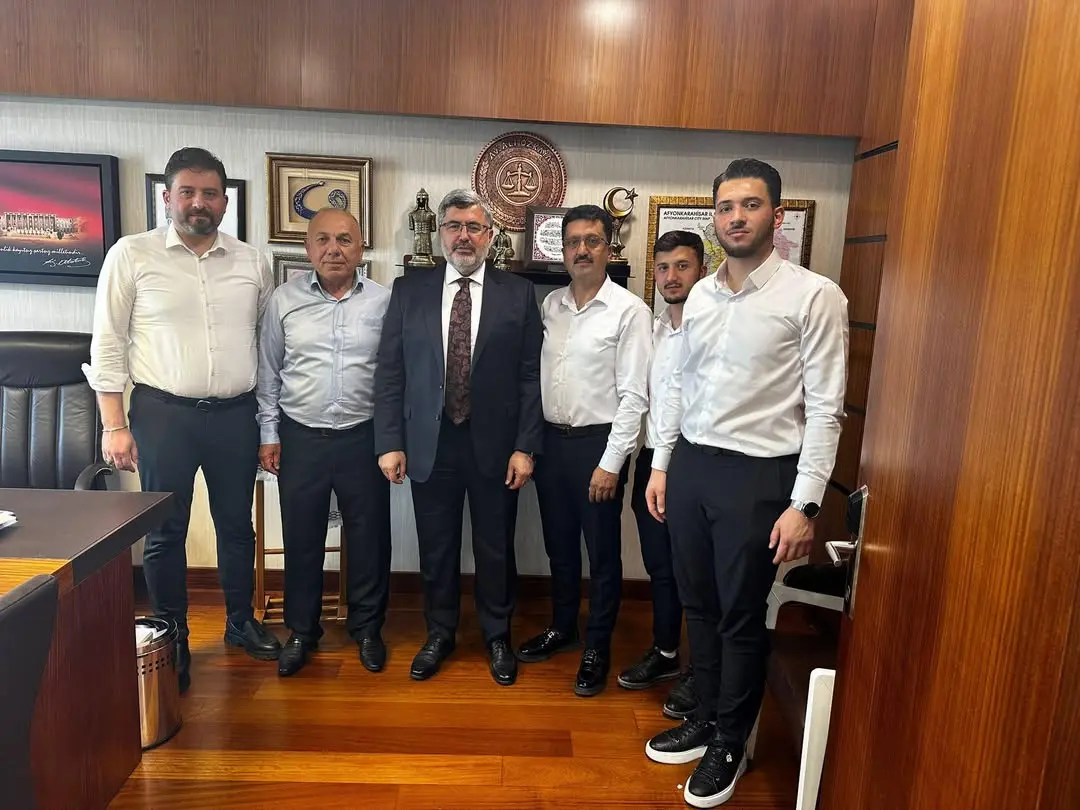 Ak Parti Milletvekili Ali Özkaya, Dinar Tatarlı ve Hasan Akyıldız'ı Gazi Meclisinde Misafir Etti