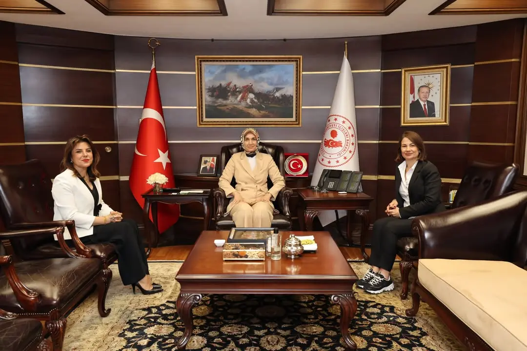 Cumhurbaşkanlığı Sosyal ve Gençlik Politikaları Kurulu Üyesi Ebru Baybara Demir ve Onkolog Prof. Dr. Berrin Pehlivan Bakanlıkta Buluştu