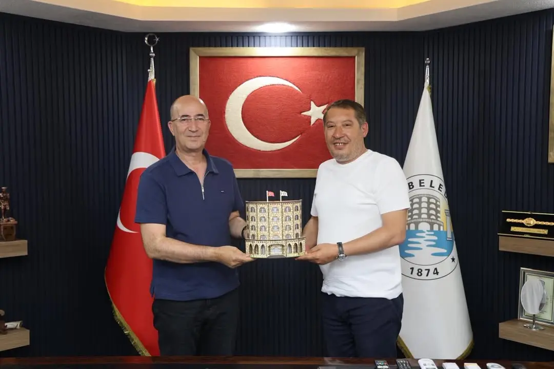 Dırbaz Büyüksu, Dinar Belediye Başkanı Veysel Topçu'yu Ziyaret Etti