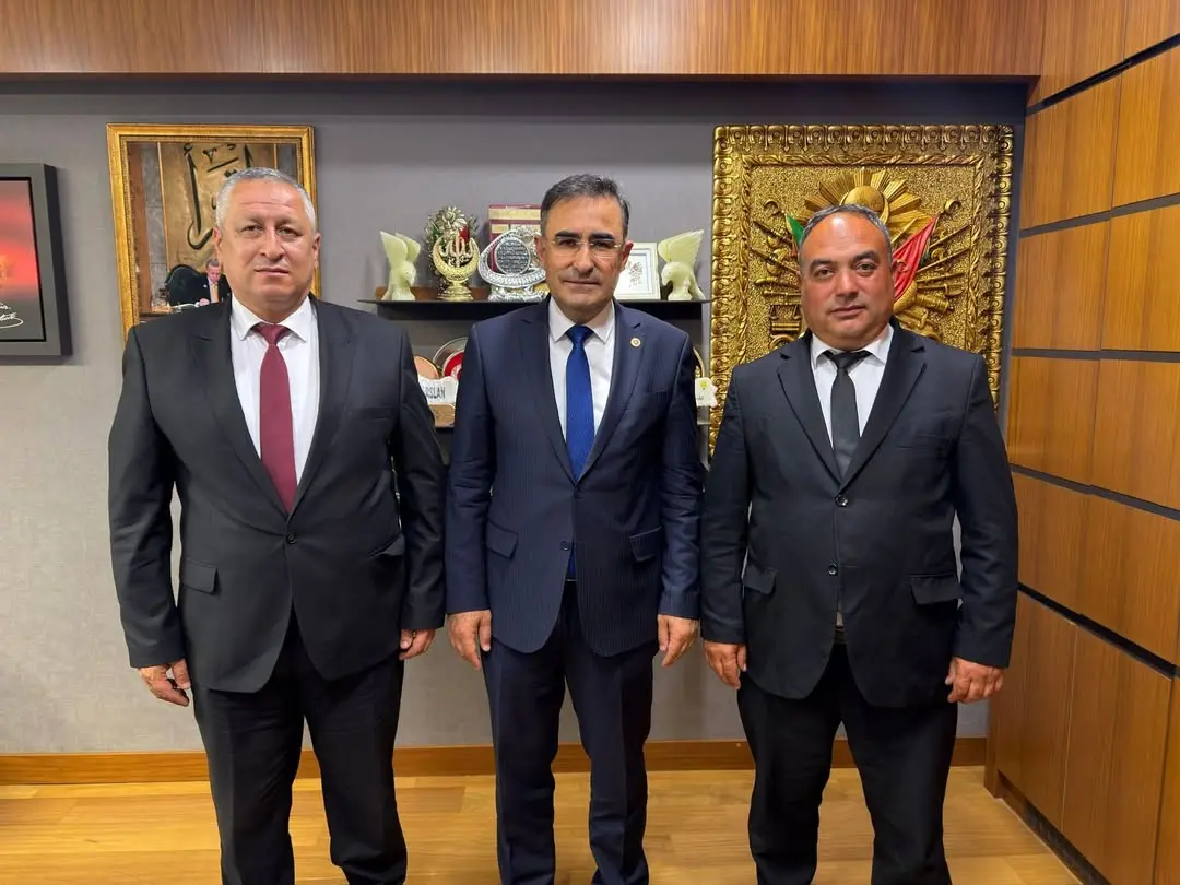 Kocaöz Belediye Başkanı Murat Zıbak ve Belde Başkanı Mehmet Arısoy Gazi Meclisimizde Ağırlandı