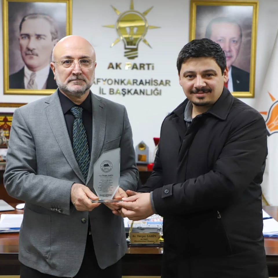 Dörtyol Mahalle Muhtarı Mustafa Akyıldız, AK Parti Afyonkarahisar İl Başkanı Av. Turgay Şahin'i Ziyaret Etti