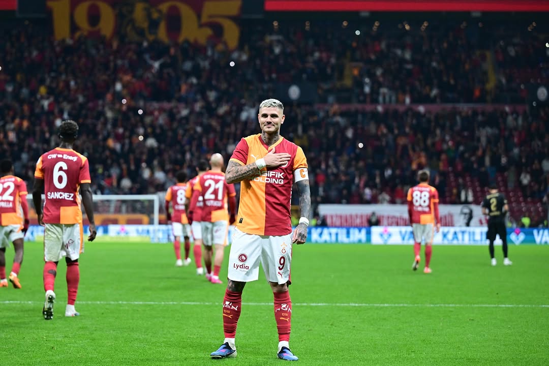 Metin Oktay’ın Doğum Gününden Bir Gün Önce Taçsız Kral’a... ????