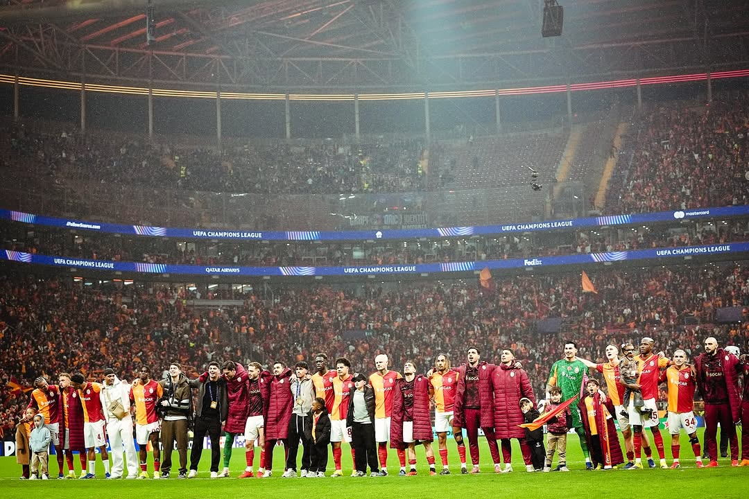 Galatasaray Ailesine İyi Geceler Mesajı