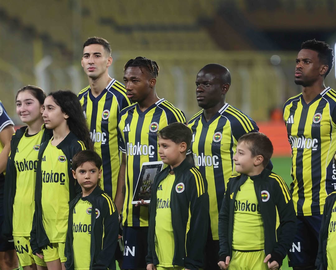 Fenerbahçe, 23. Hafta Maçında Kasımpaşa'yı Konuk Edecek ve Futbol Seremoni Paketleri Satışa Çıkacak