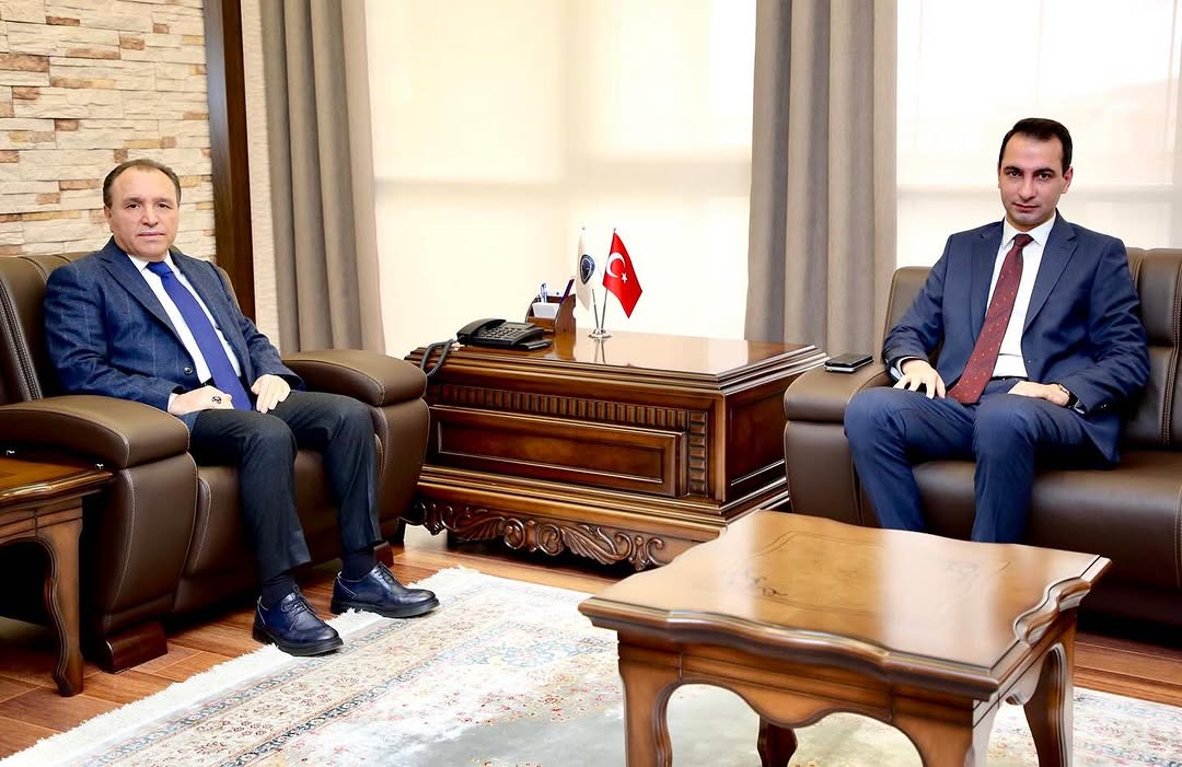 Dazkırı Kaymakamı Serkan Ala, Rektör Prof. Dr. Mehmet Karakaş'ı Ziyaret Etti