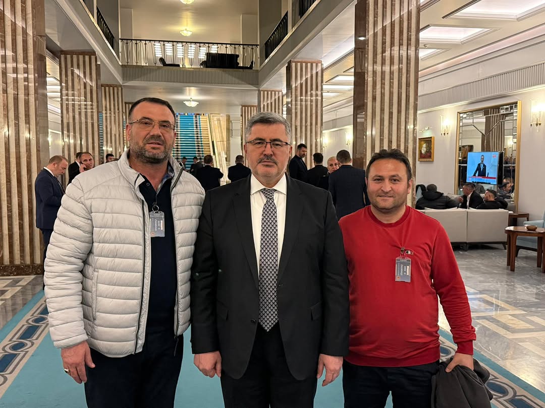 Ak Parti Afyonkarahisar Milletvekili Ali Özkaya, Önceki Dönem İlçe Başkanlarını Ağırladı