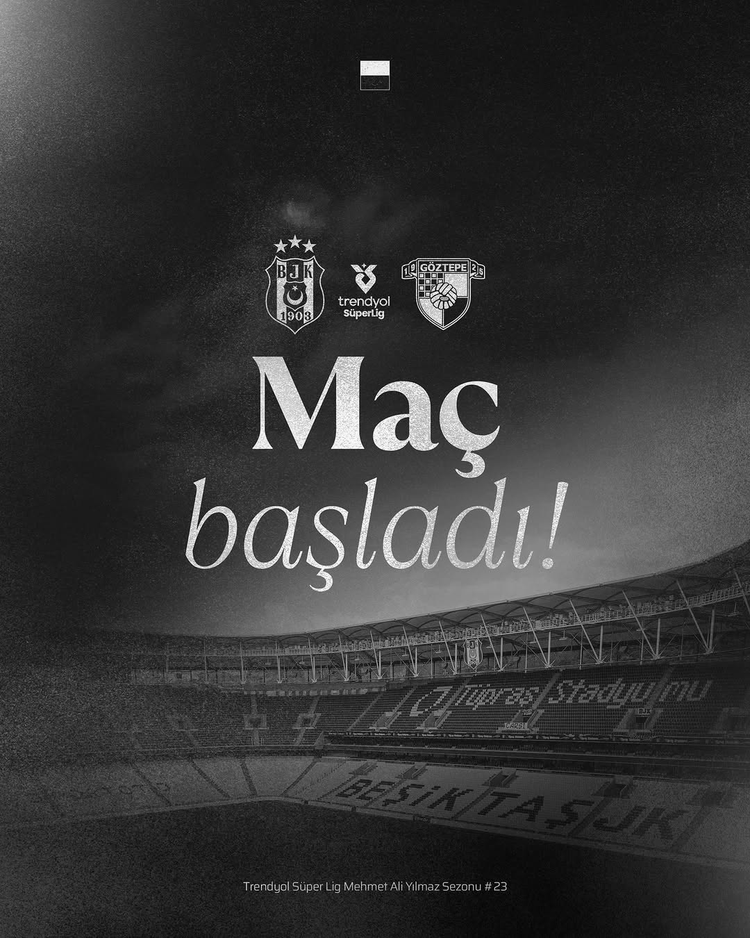 Beşiktaş Futbol Takımı Maçına Başladı