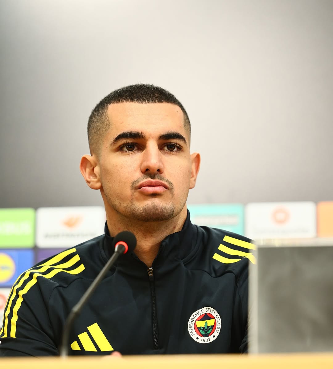 Futbolcumuz Levent Mercan, Nottingham Forest maçı öncesi basın mensuplarıyla bir araya geldi. ...