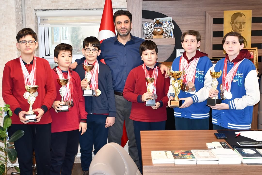 Afyonkarahisar Gençlik ve Spor İl Müdürlüğü'nün Paylaşımı: Satranç Takımından Başarı Hikayesi