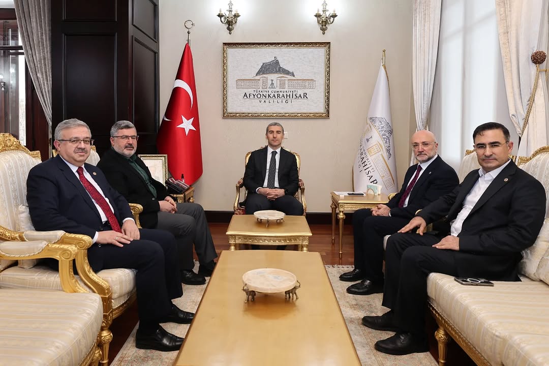AK Parti Afyonkarahisar İl Başkanlığı'ndan Vali Ziyareti
