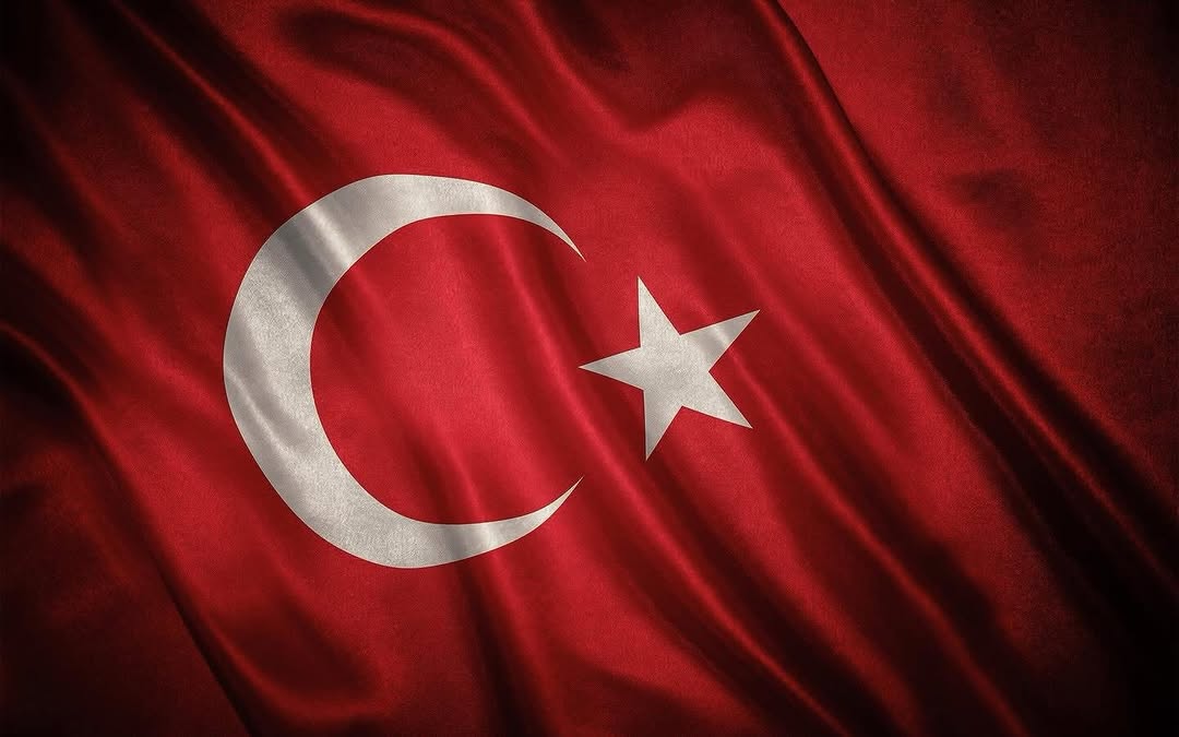 Katar'da Helikopter Kazasında Şehit Düşen Türk Personel için Başsağlığı Mesajı