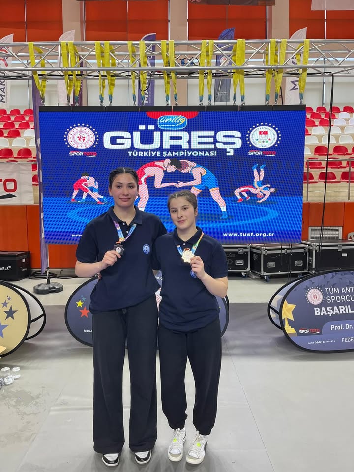 Spor Bilimleri Fakültesi Öğrencilerinden Gurur Verici Başarı