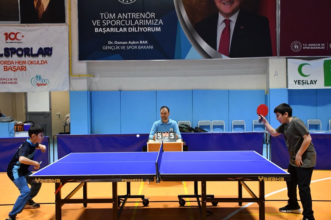 Afyonkarahisar'da Masa Tenisi İl Birinciliği Müsabakaları Sona Erdi