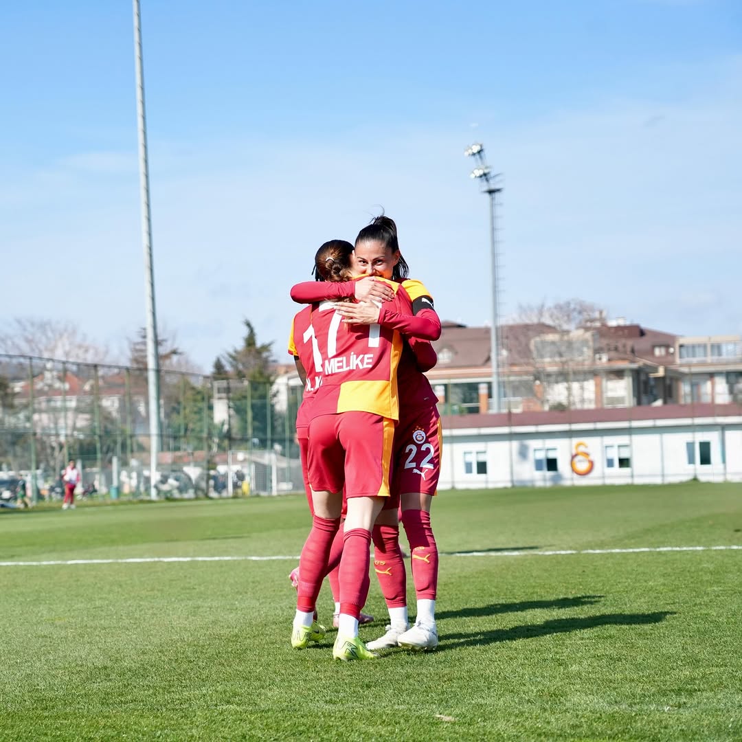 Galatasaray Ailesine Günaydın Mesajı