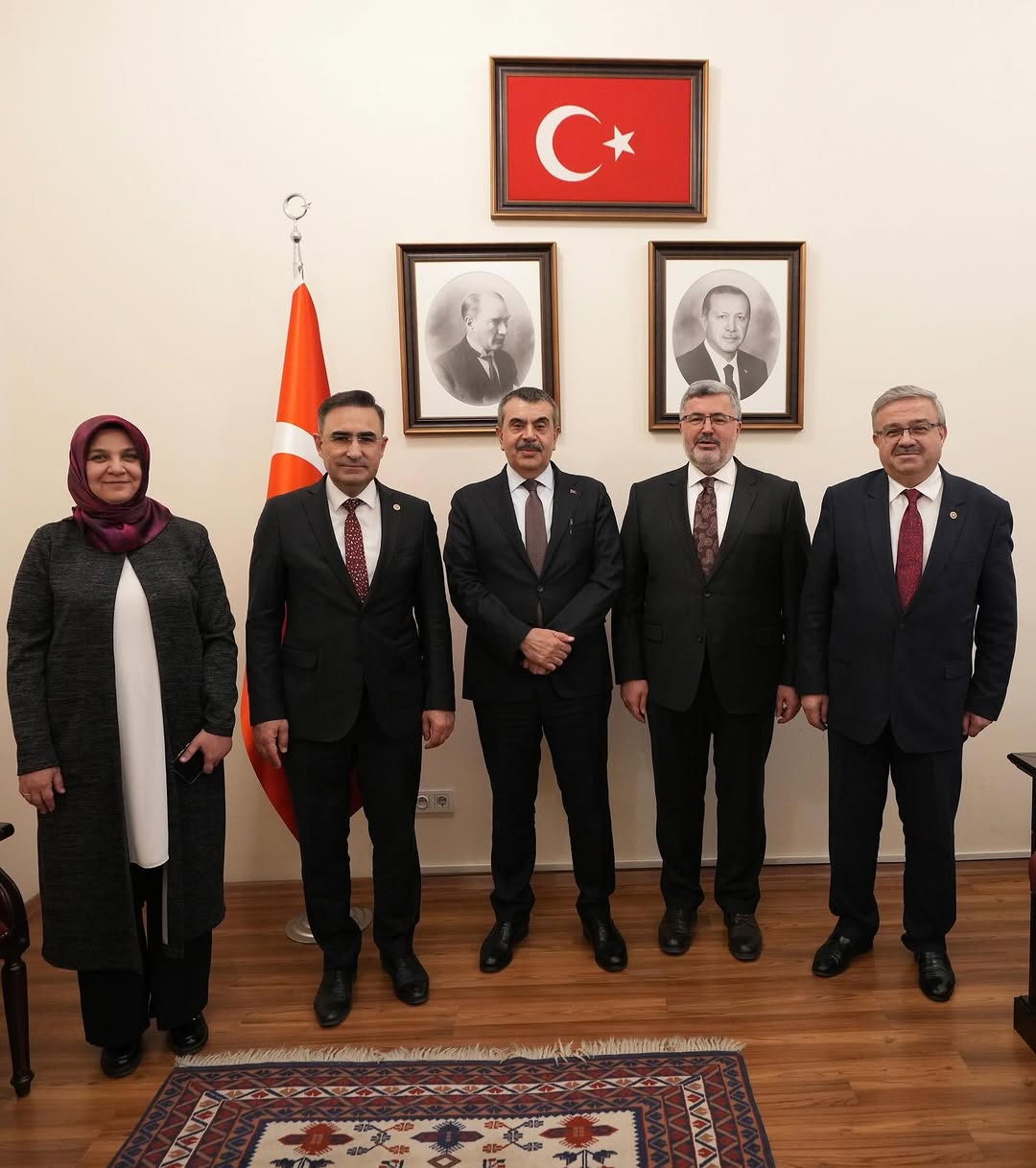Ak Parti Afyonkarahisar Milletvekili İbrahim Yurdunuseven, Milli Eğitim Bakanı Yusuf Tekin'i TBMM'de Ziyaret Etti