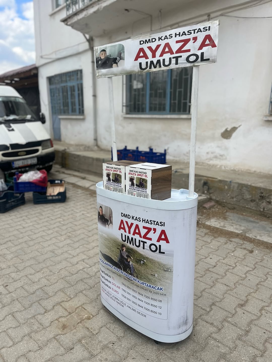 Afyonkarahisar Güney Belediyesi'nden Ayaz'a Umut Ol Standı: Pazar Yerine Kuruldu