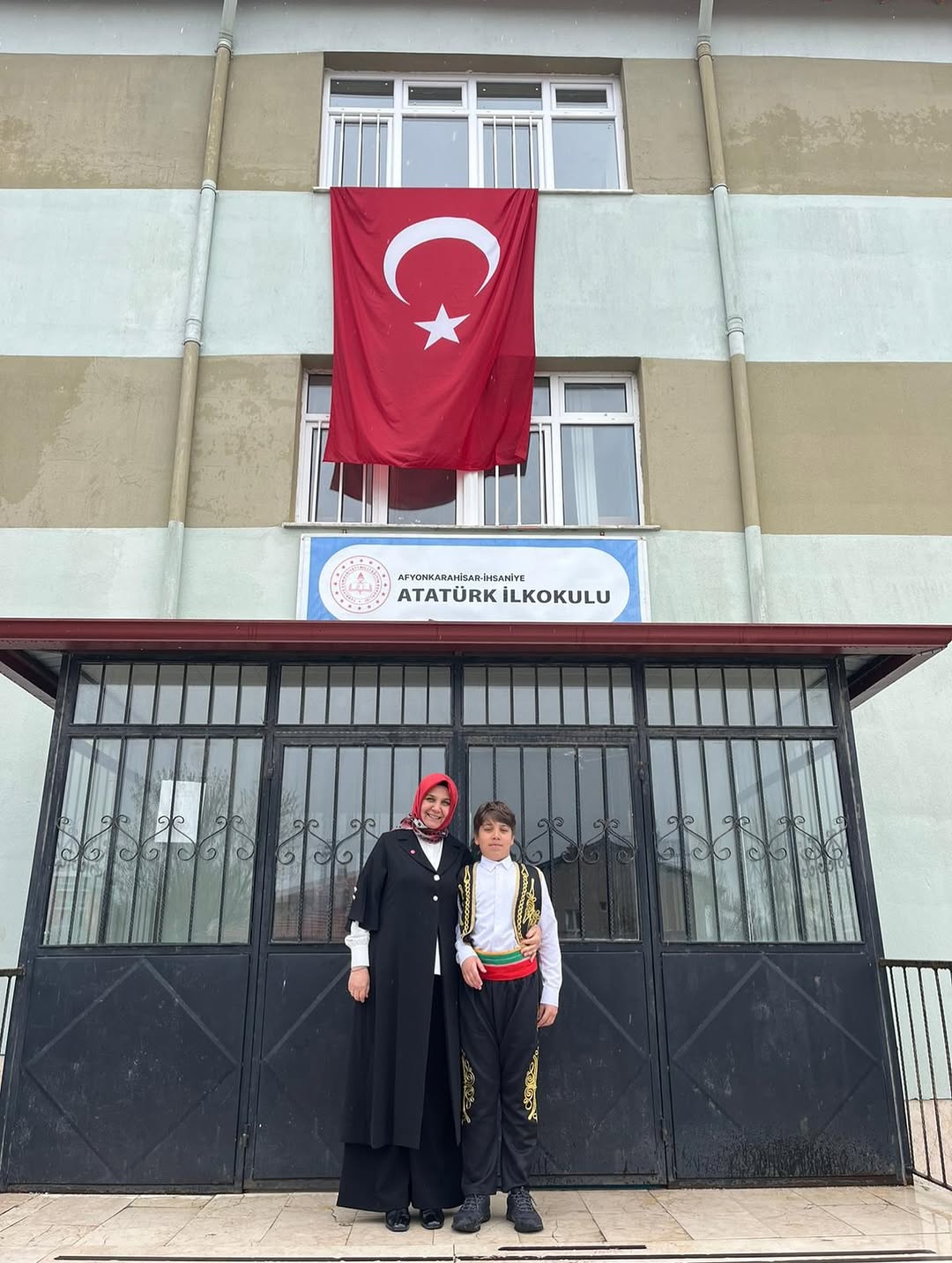 İhsaniye Belediye Başkanı Emine Gökçe'den 23 Nisan Mesajı