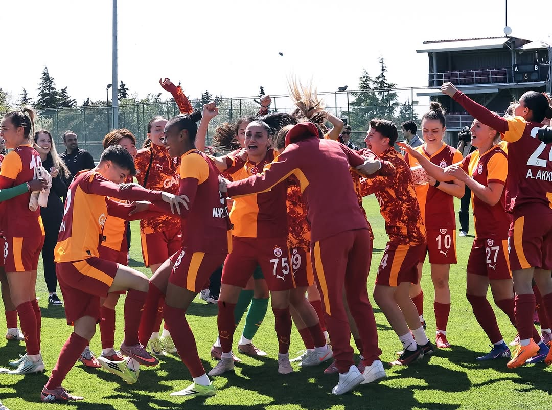 Galatasaray Ailesine Günaydın Mesajı